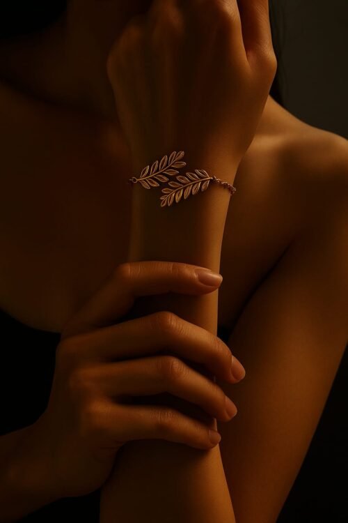 VAKHDUCI Copper Bangle