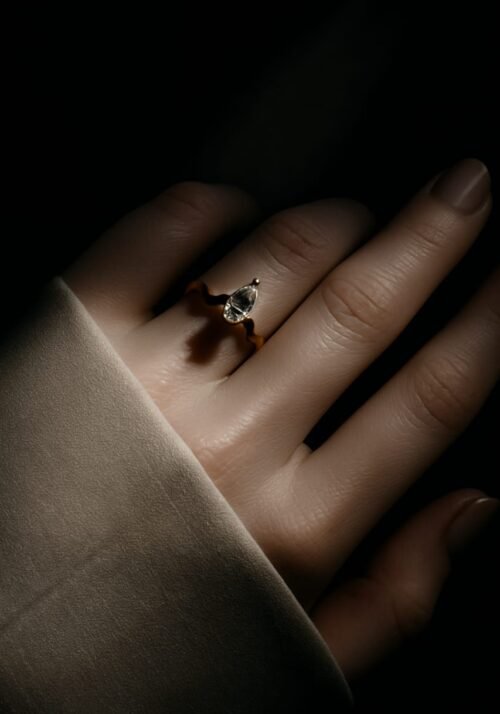 Vakhduci GeoLuxe Titanium‑Steel Zircon Inlay Ring