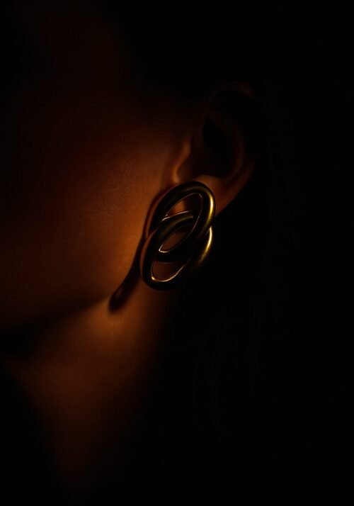 VAKHDUCI Golden O-Type Daily Hoop Earring