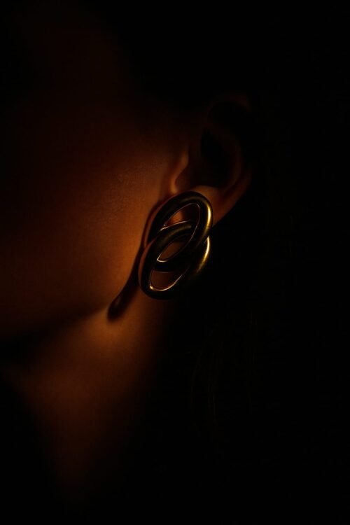VAKHDUCI Golden O-Type Daily Hoop Earring