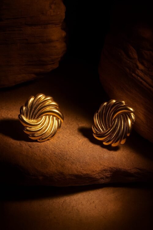 VAKHDUCI Golden Glow Round Stud Earring